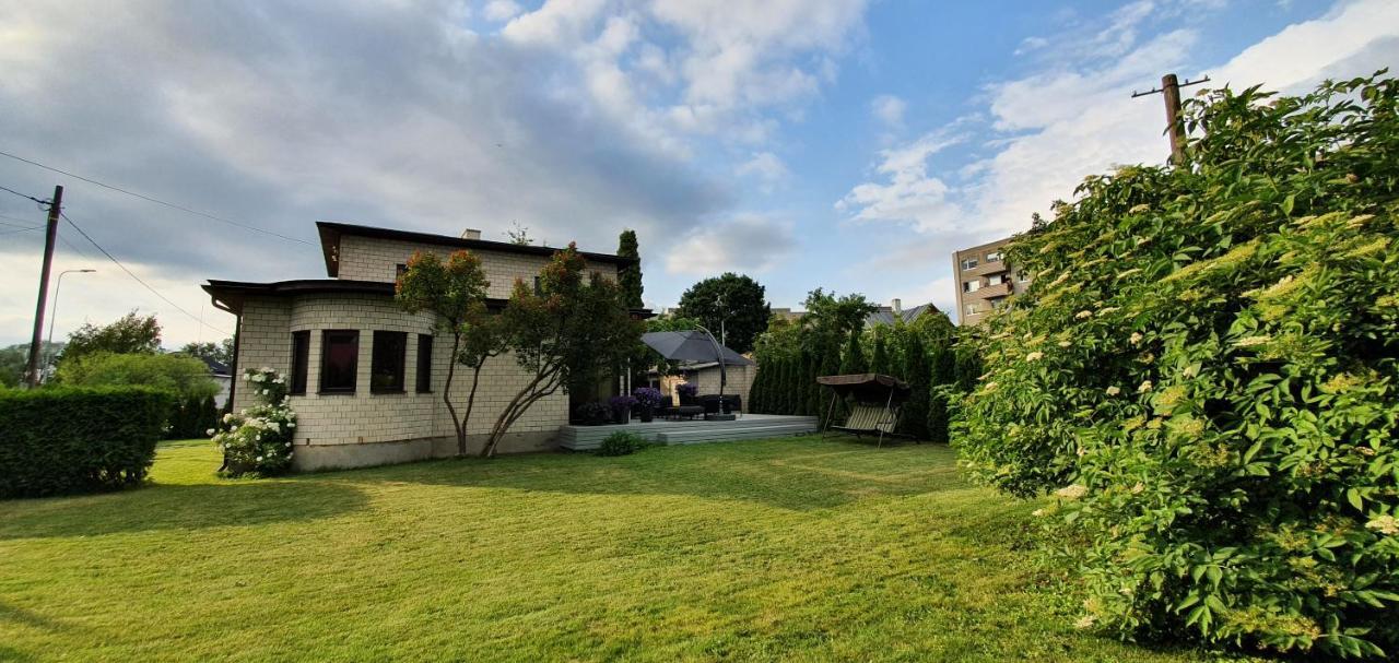 Elly House Villa Hapsal Exteriör bild