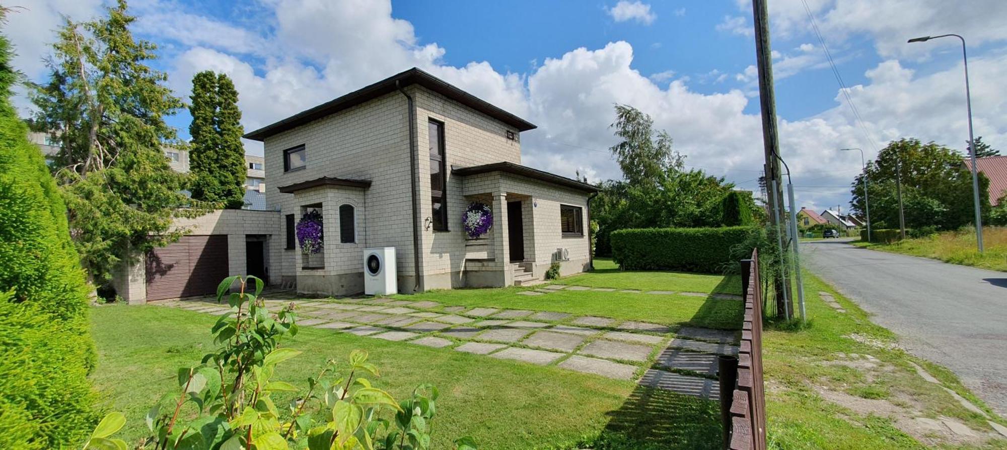Elly House Villa Hapsal Exteriör bild